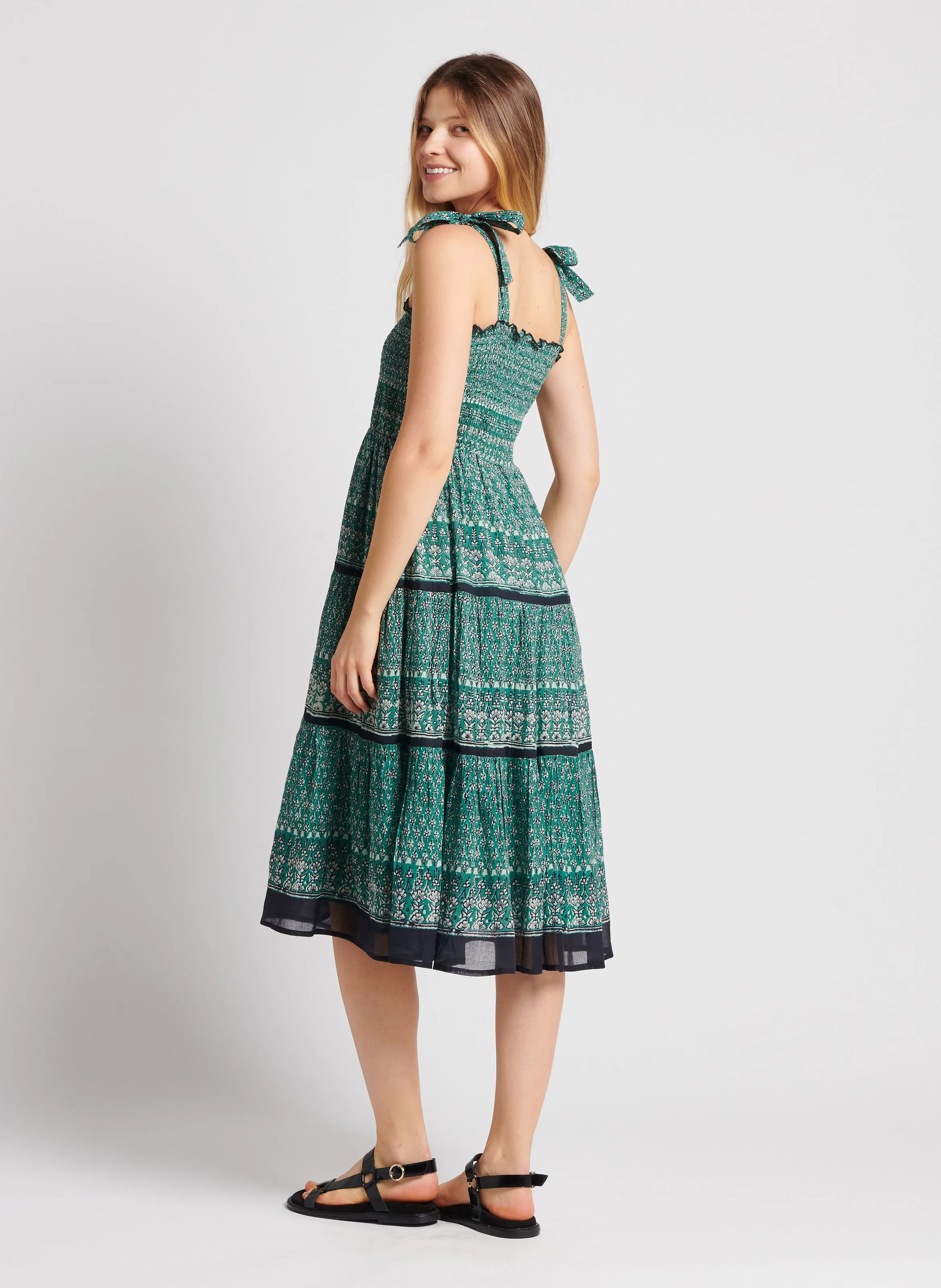 MARI - Vestido midi estampado de algodón con frunces en verde