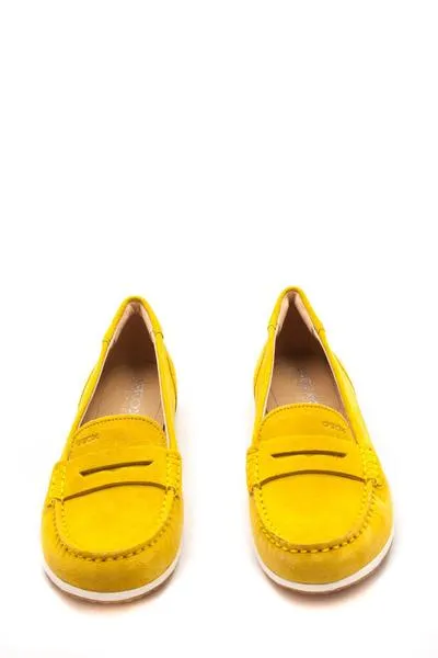 mocasín geox vega moc a amarillo