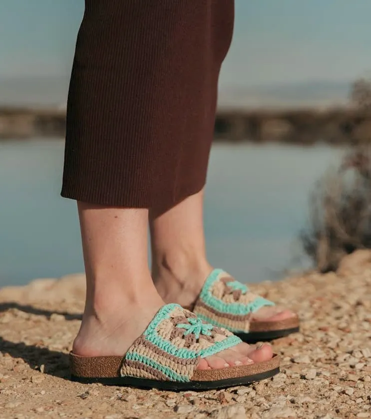 Sandalias de tejido crochet en combinado aqua