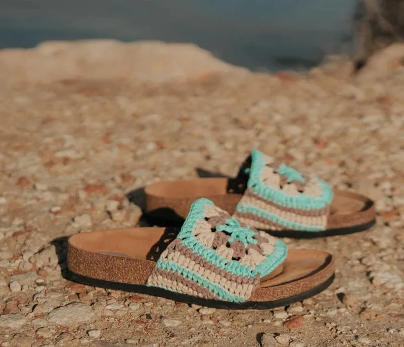 Sandalias de tejido crochet en combinado aqua