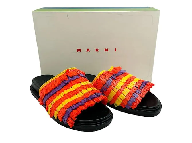 Sandalias naranjas con flecos de rafia multicolor de Marni 