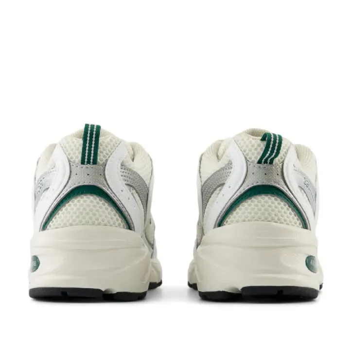 Zapatillas urban New Balance 530 sea salt con white y marsh green