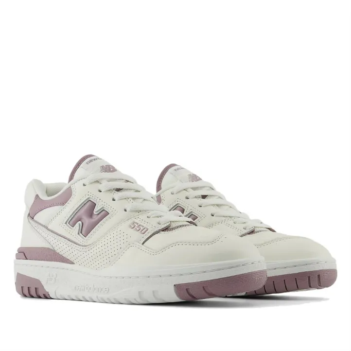 Zapatillas urban New Balance 550 sea salt con ice wine y white